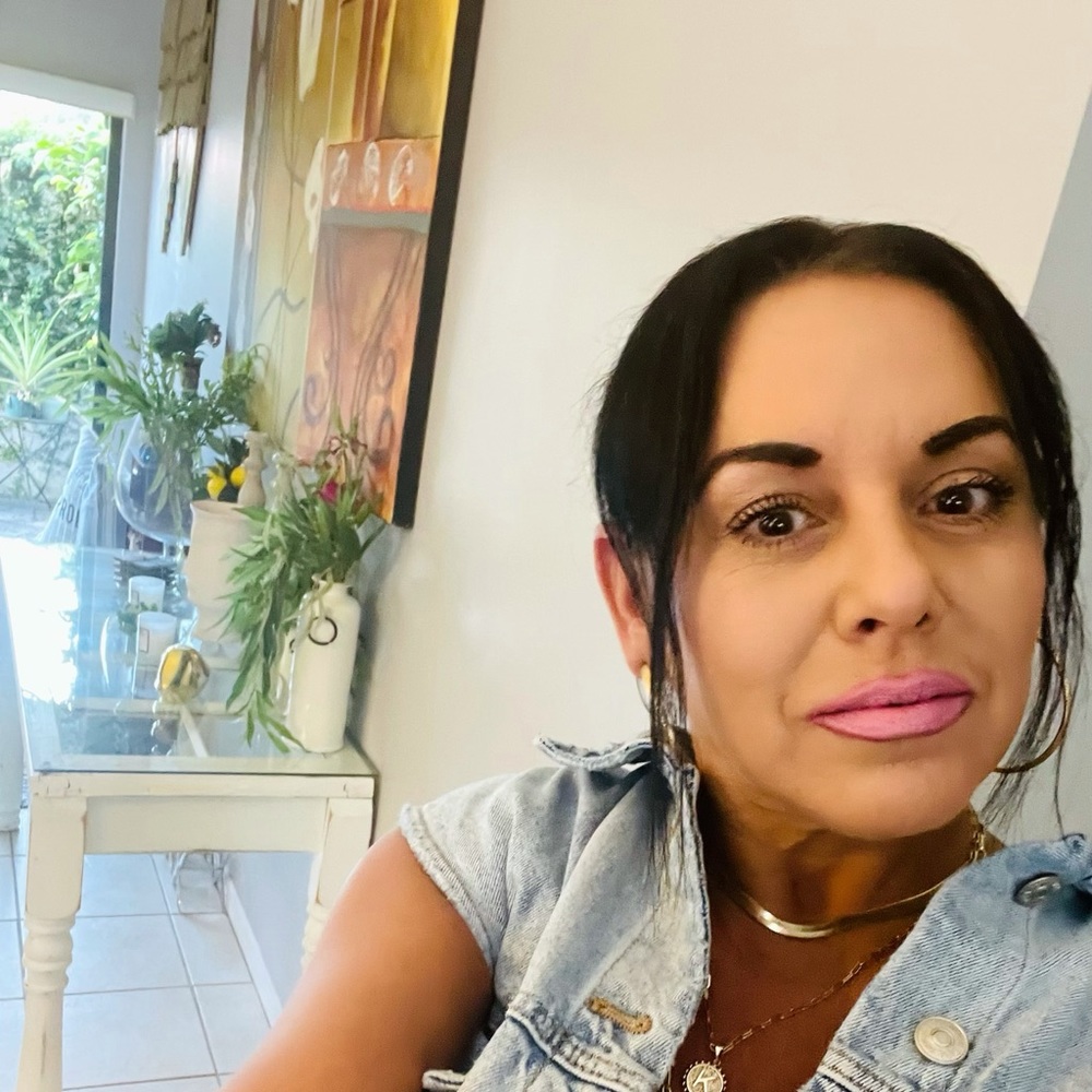 Meet your Posher, Kara